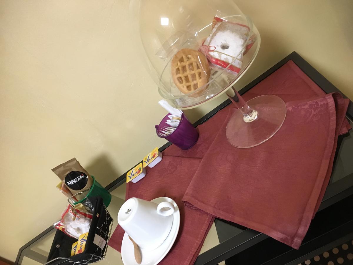 B & B La Guesthouse Poirino Ngoại thất bức ảnh